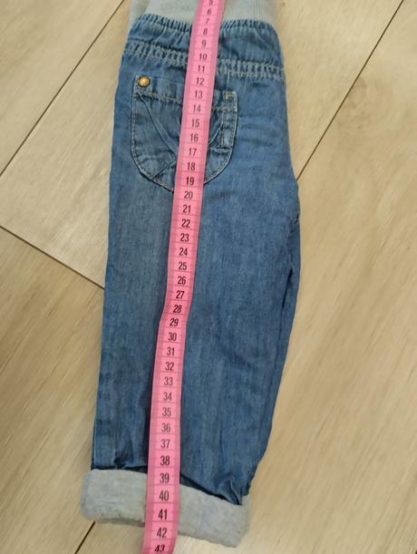 Mäkučké rifličky, c&a,74