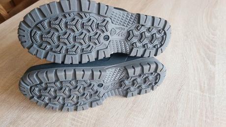 Nepremokavé čižmy, quechua,42