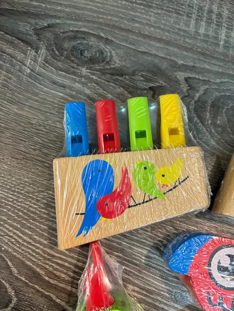 Hudobne hracky - drevene pistalky pre deticky,