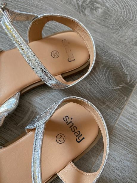 Strieborne sandalky, sinsay,32