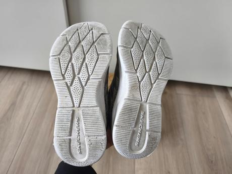 Tenisky skechers v.32, skechers,32