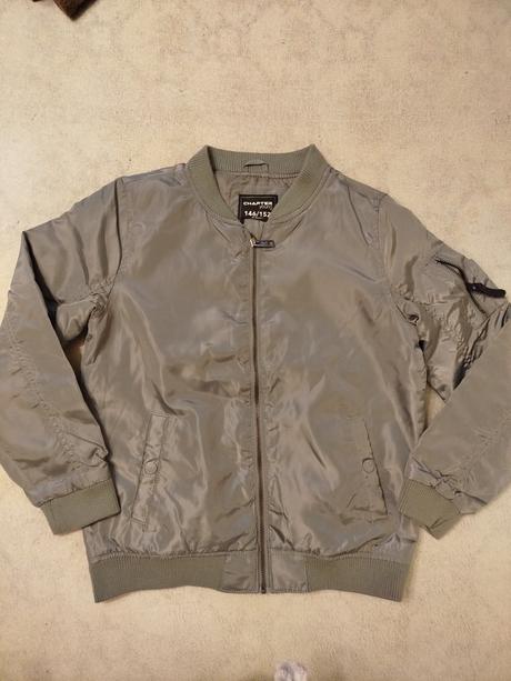 Bombera, chapter young,146