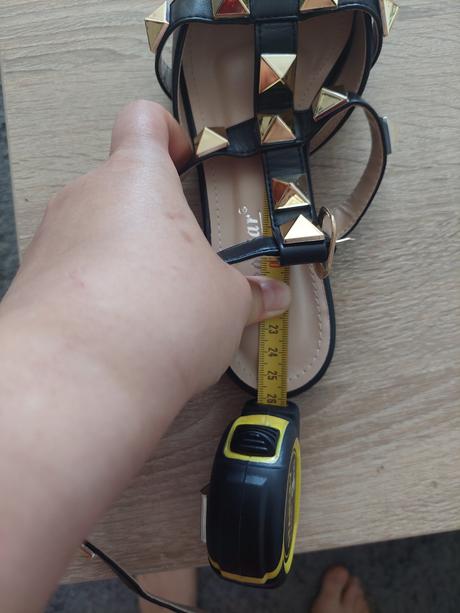 Cierne sandalky, 38