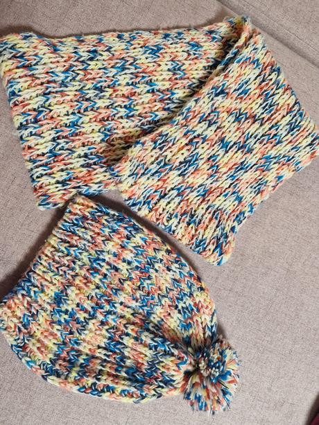 Čiapka a nakrcnik, tchibo