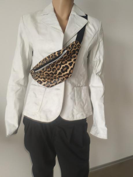 3000 kozena biela bunda bola draha, m