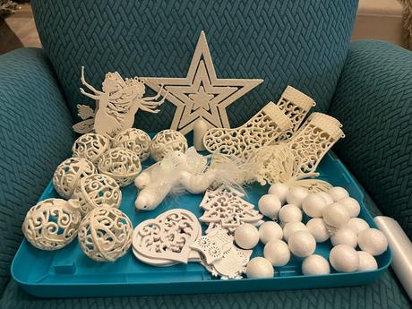 176-vianočné ozdoby, 