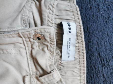 Nohavice, bershka,158