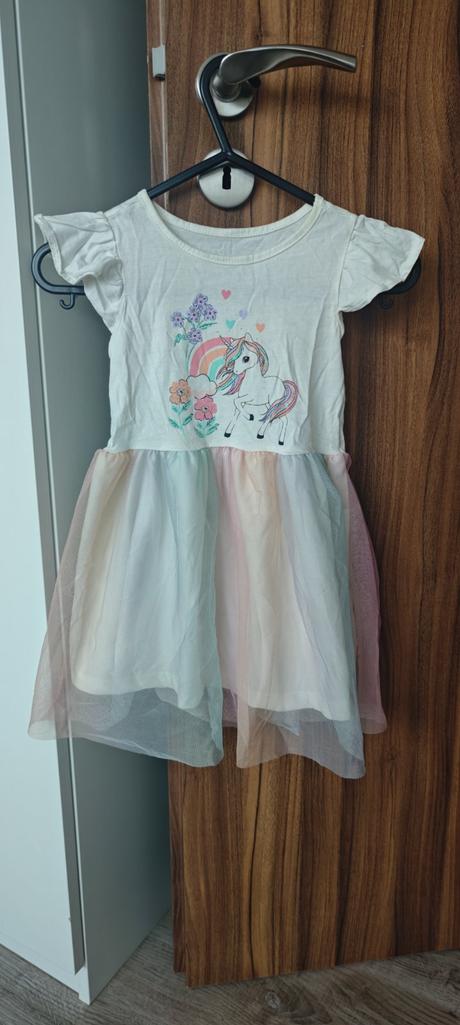 Predám krásny set šatočiek, 98