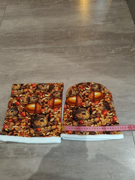 Čiapka a nákrčník, 116