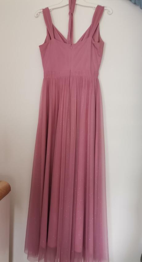 Slávnostné šaty, 36