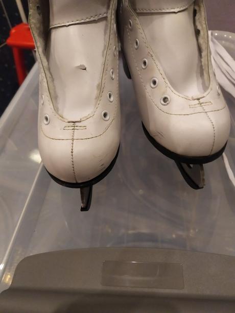 Korčule na ľad, 34