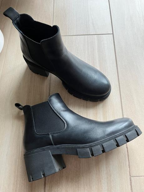 Kožene členkove čižmy, 38