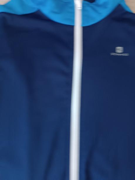 Tenká bunda, decathlon,134
