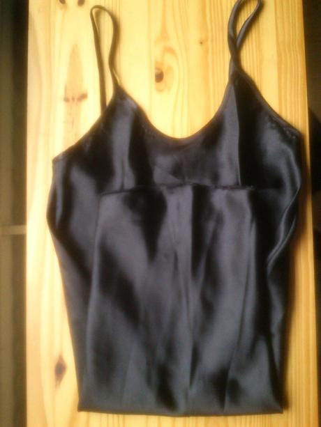 Satenova kosielka, s