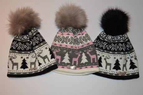 Čiapočka s pravým jemným brmbolcom, <50 - 158