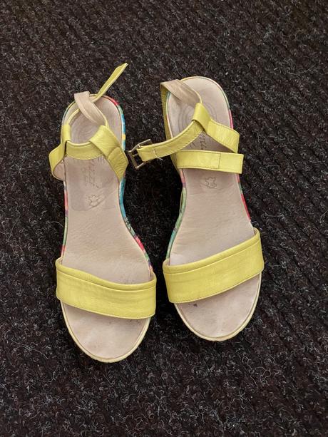 Kožené sandálky, 39