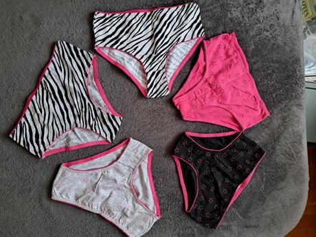 5x nohavičky, kik,146
