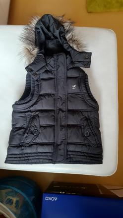 Vesta hrubšia, h&m,104