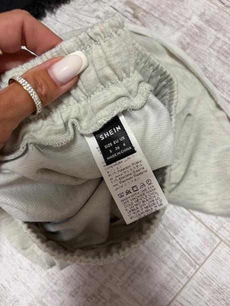 Čierne riflove kraťasy, primark,m