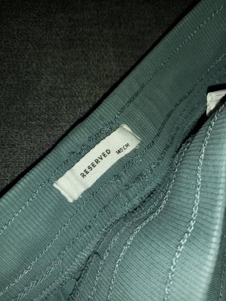 Kapsače, reserved,140