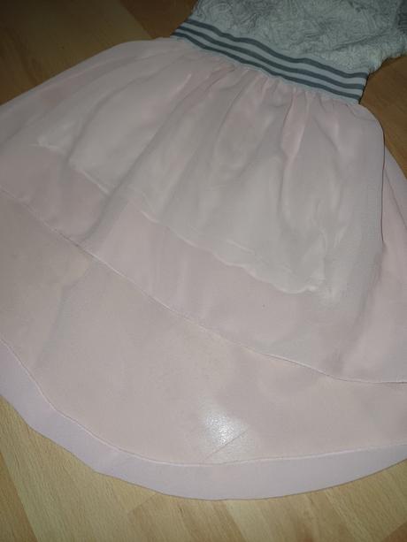 Krasne letne šaty, 104