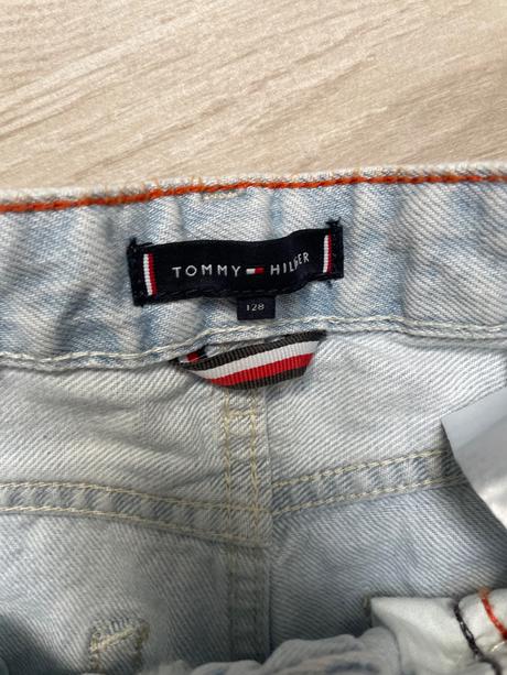 Úžasné vyšúchané rifle th, tommy hilfiger,128