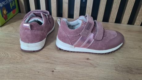 Semisove tenisky/poltopanky, protetika,25