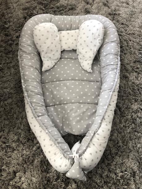 Hniezdo do postieľky,