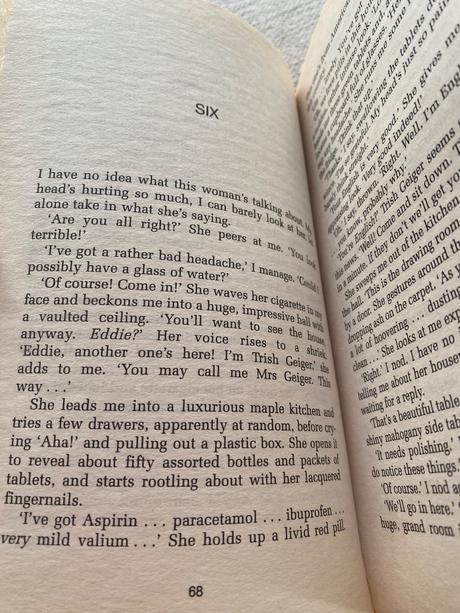 The undomestic goddess autori sophie kinsella,