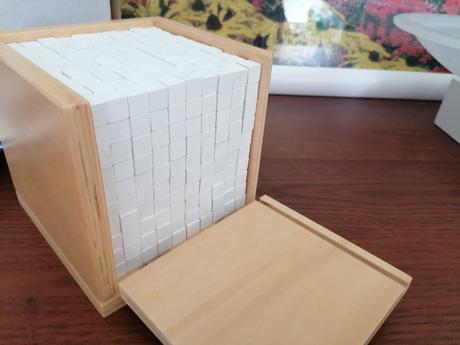 Trinomicka montessori kocka, 