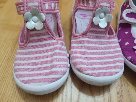 Sándalky, ren but,28