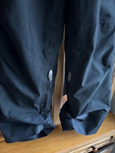 Lyžiarske nohavice s trakmi piste 900 142- na 10-r, 140