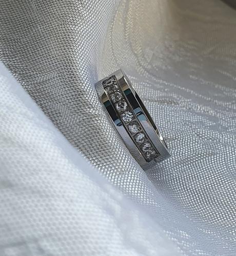 Obrúčka z chirurgickej ocele,