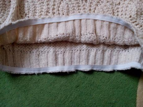 Krémový pulovrik l/xl, clockhouse,l