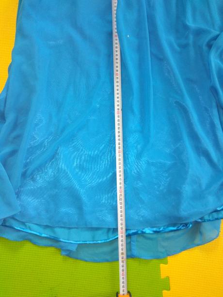 Spoločenské šaty s, s