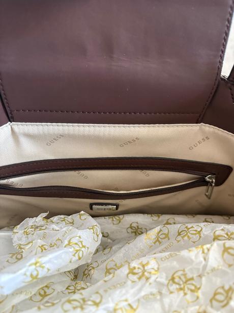 Kabelka guess, guess