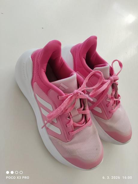 Tenisky, adidas,37