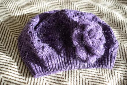 Čiapka baretka, reserved,116