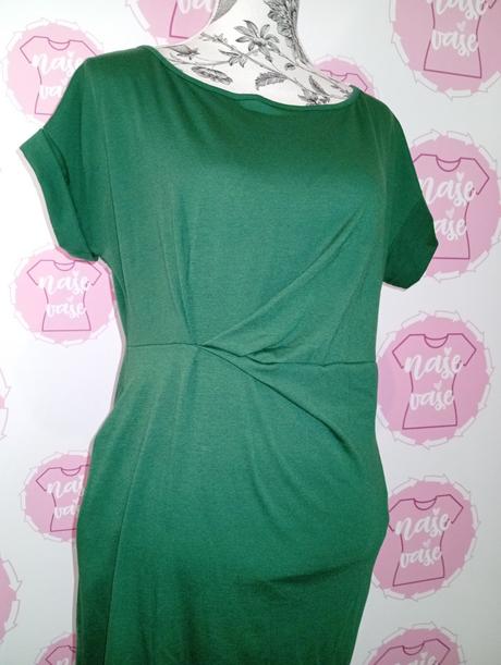 Nové šaty a vreckami, l