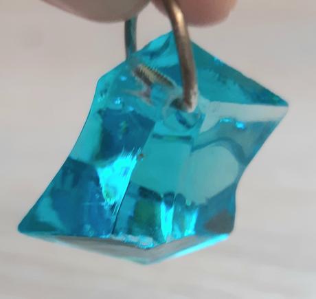 Prívesky z náhrdelníkov,