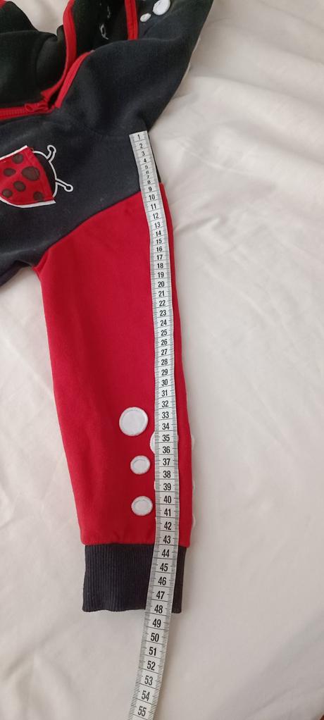 Sveter s kapsičkou na chrbte, 116