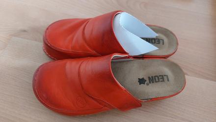 Kožené šľapky vhodné pri patovej ostrohe, 41