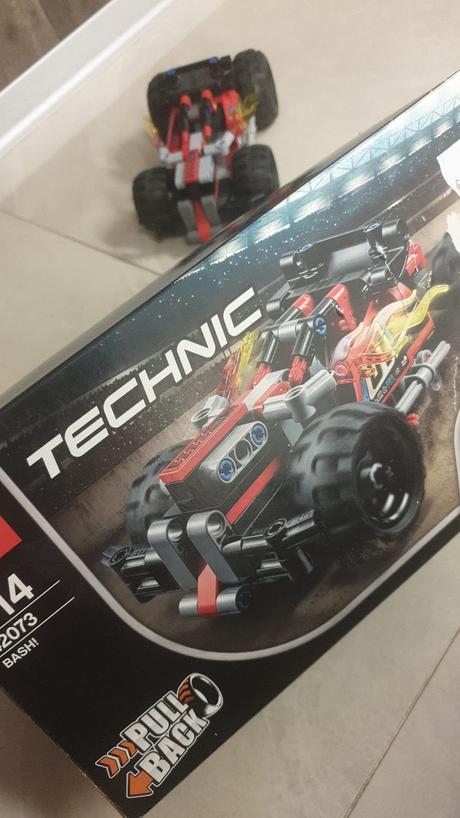 Lego technic 42073  - červená bugina  top stav, 