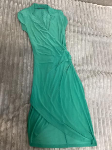 Krásne atypické zelené šaty so stojačikom, chantall,36