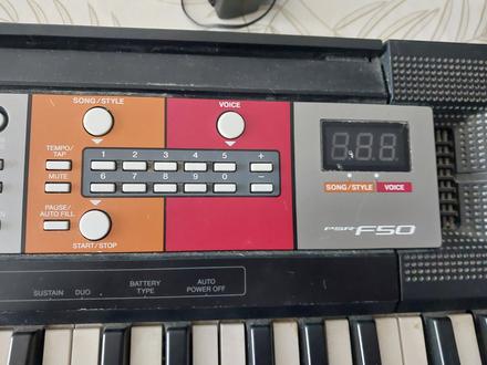 Yamaha psr f50 klavesy, 
