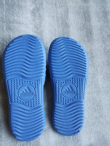 Šľapky, adidas,31
