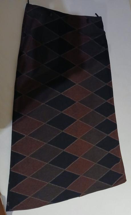 Sukňa dlhá na jeseň, m