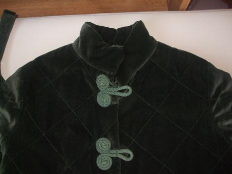 Sametový komplet, tmavozelený, šaty + kabátik, 140