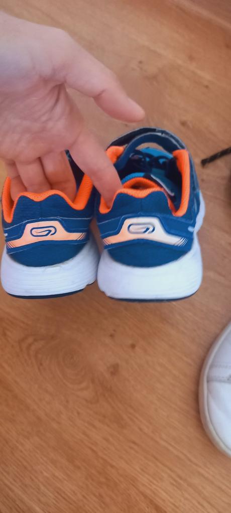 Botasky 29/30 vd 19 cm+ darujem oblečenie 128/134, adidas,29