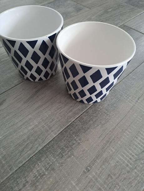 2x kvetináče keramické, 